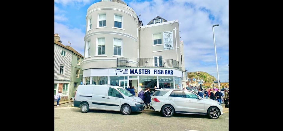Master accommodation suite 3 sea view Apartment in Hastings