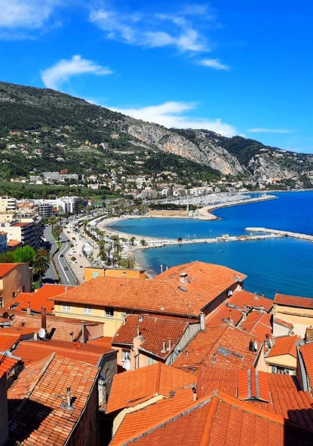 City view, Mountain view, Sea view