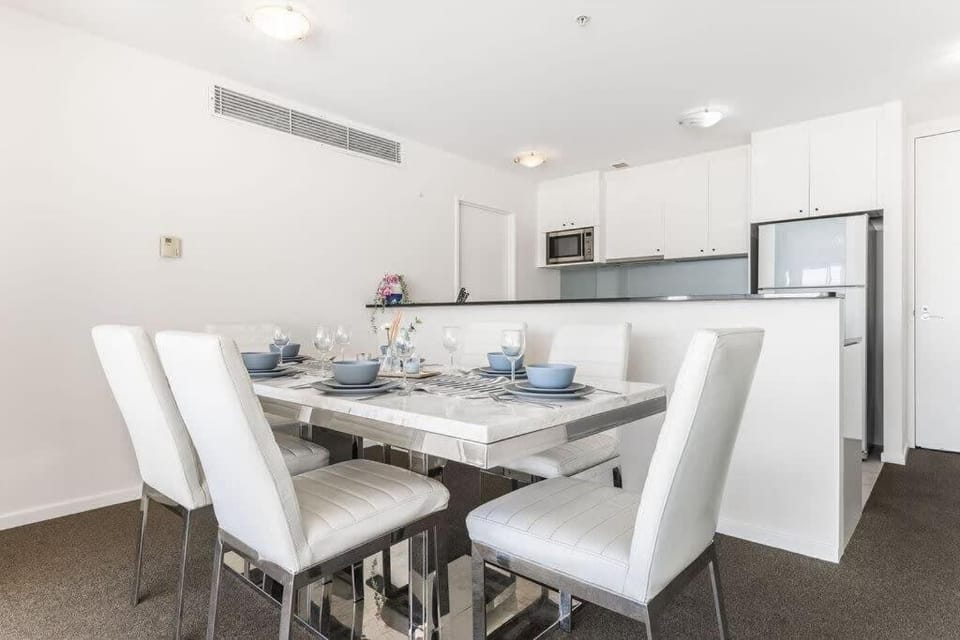 A Spacious 2BR Apt with an Amazing View Over Darling Harbour Apartment in Sydney