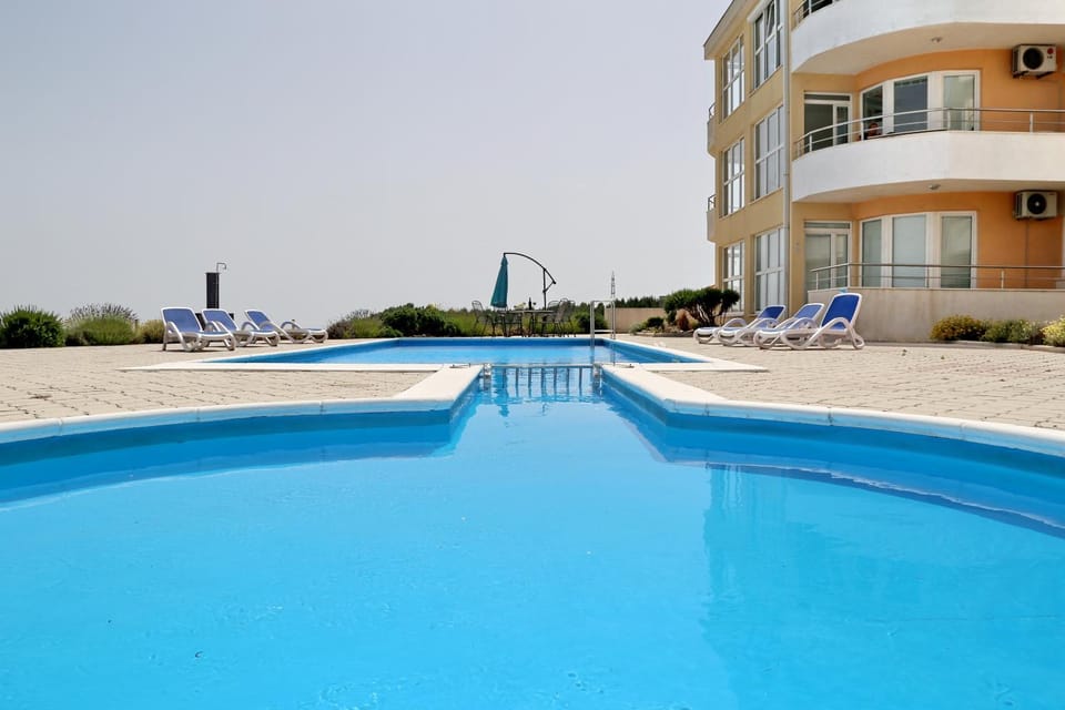 Balcony/Terrace, Swimming pool