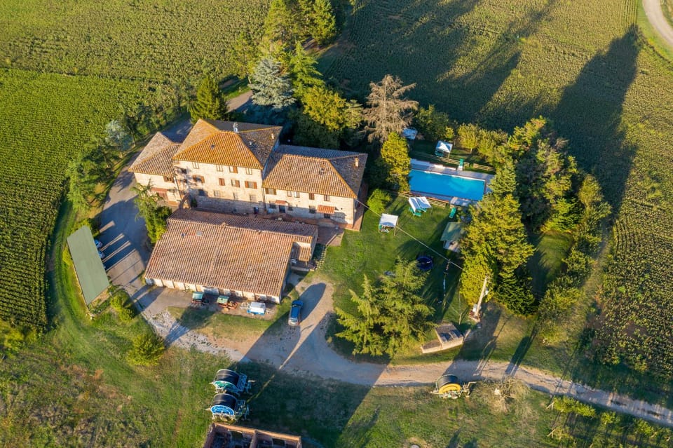Property building, Natural landscape, Bird's eye view, Pool view, Swimming pool
