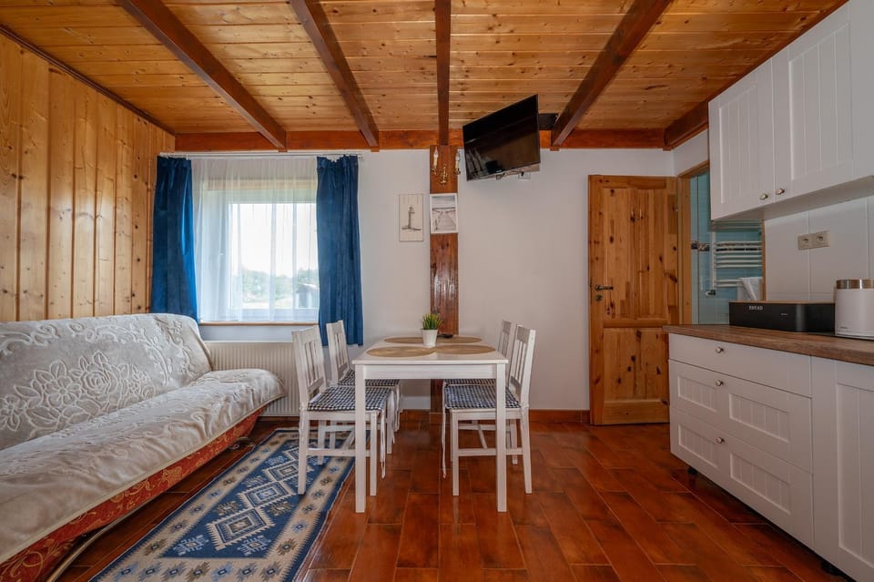 Kitchen or kitchenette, Living room, Seating area