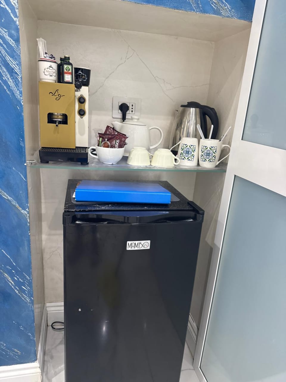 minibar