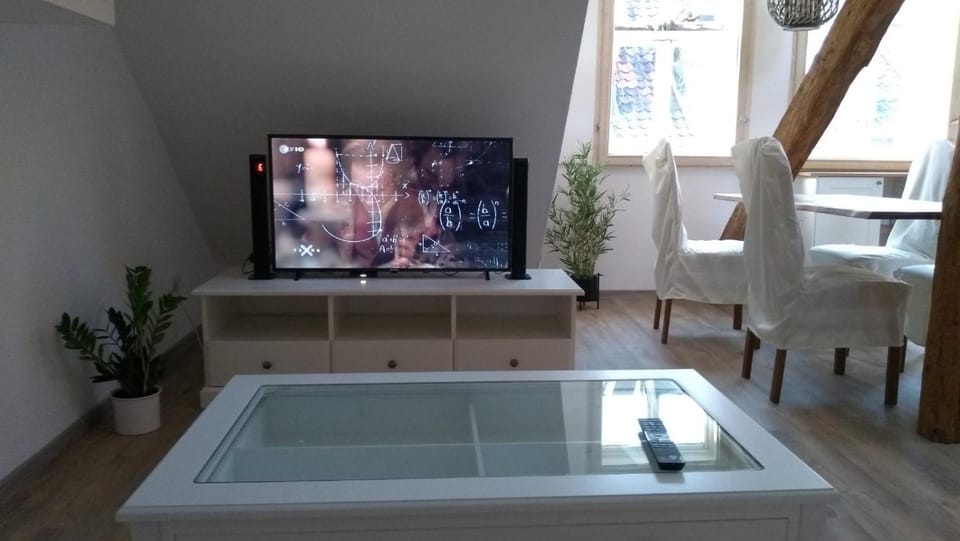 TV and multimedia, Evening entertainment