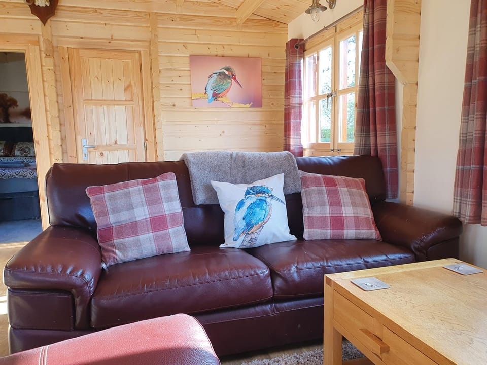 Kingfisher Cabin Cabin in West Lindsey District