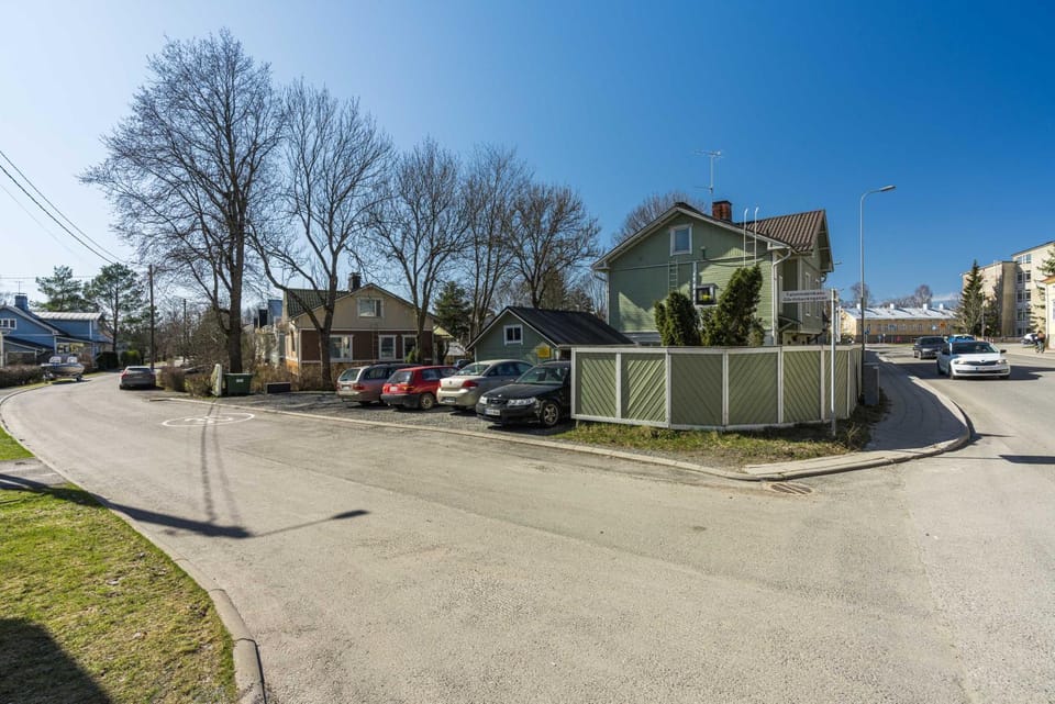 Wooden studio with parking near Aura river Apartment in Turku