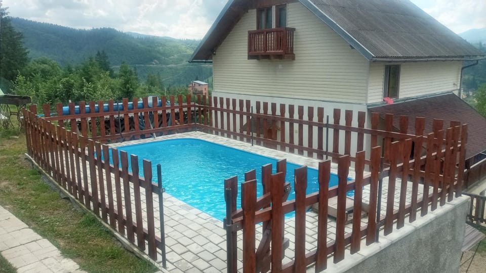 Pool view, Swimming pool