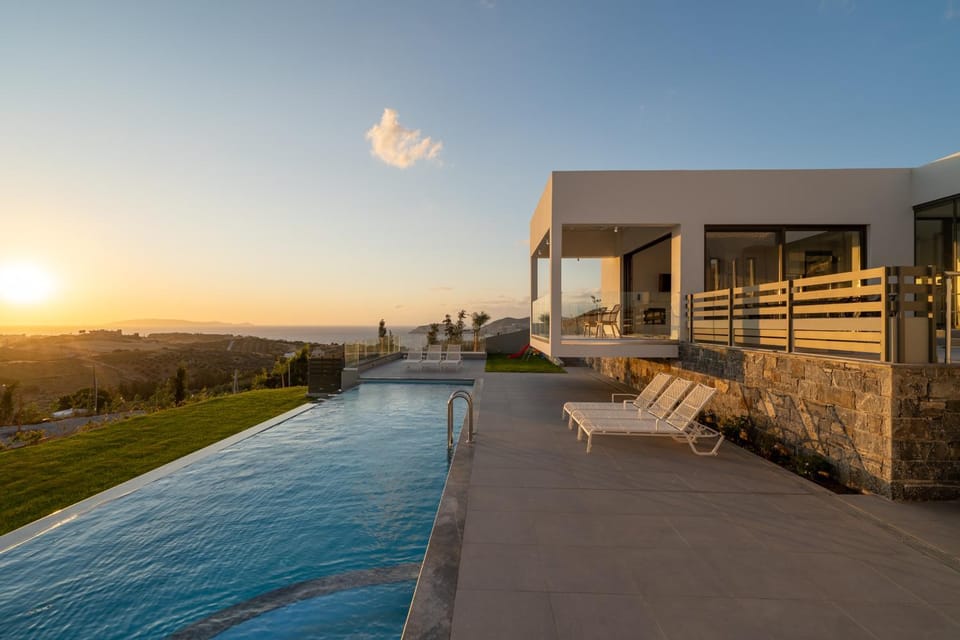 Swimming pool, Sunrise