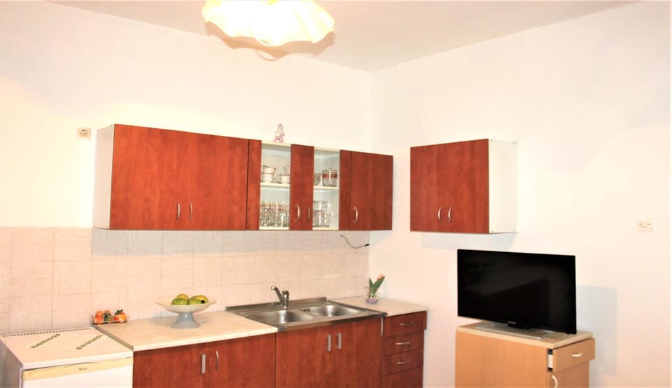 Kitchen or kitchenette, Seating area
