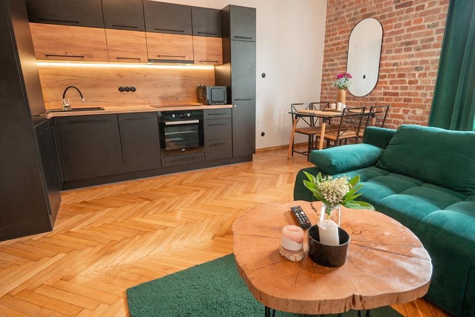 Heart of the Old WROCLOVE Apartment in Wroclaw