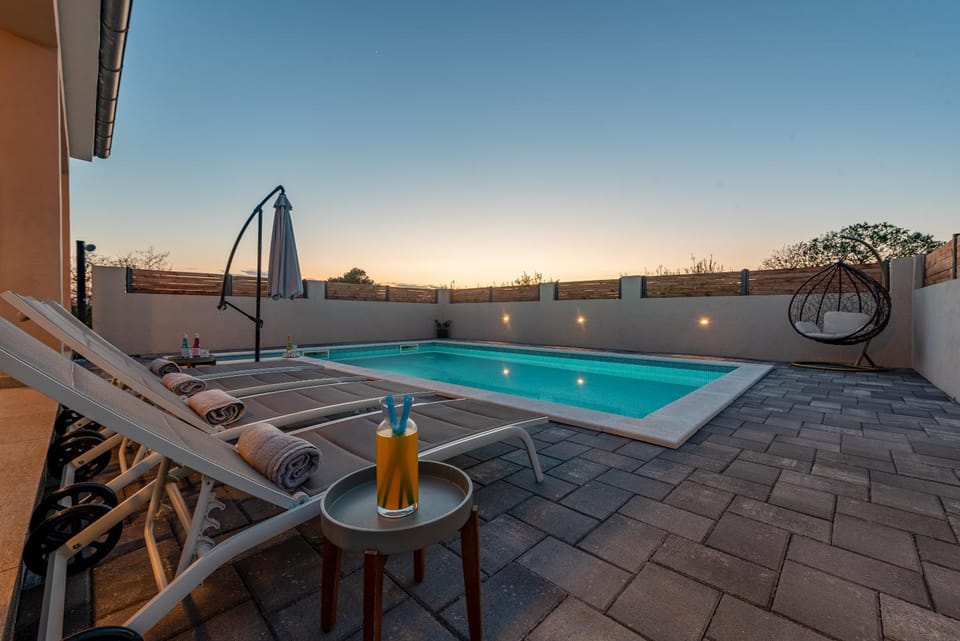 Holiday house Karla Villa in Zadar County