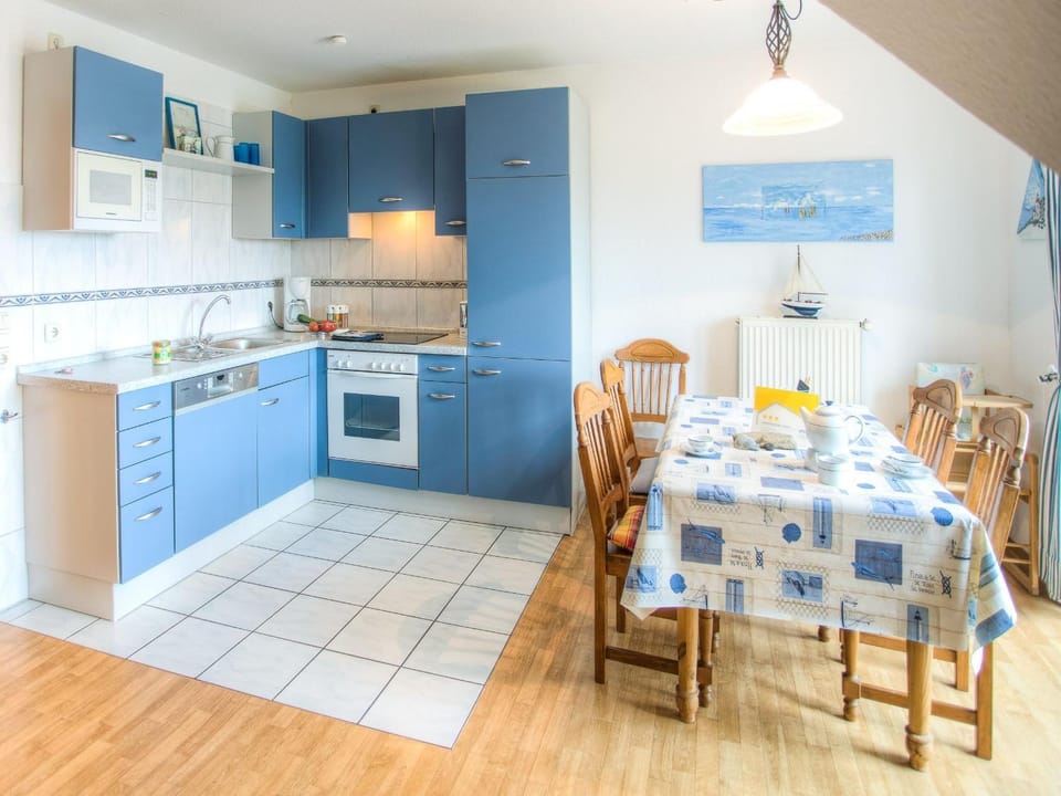 Property building, Kitchen or kitchenette, Living room