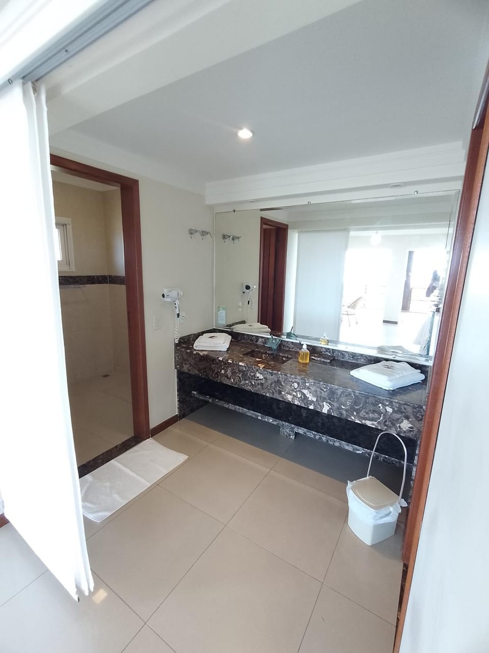 Bathroom, Photo of the whole room, Bedroom