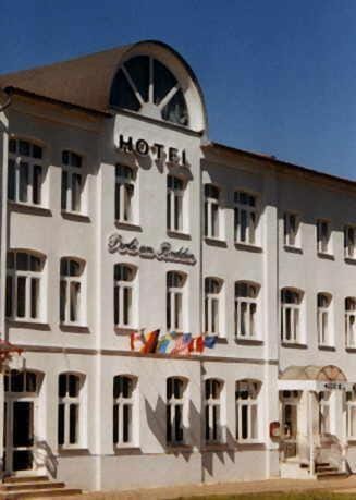 Facade/entrance, Day