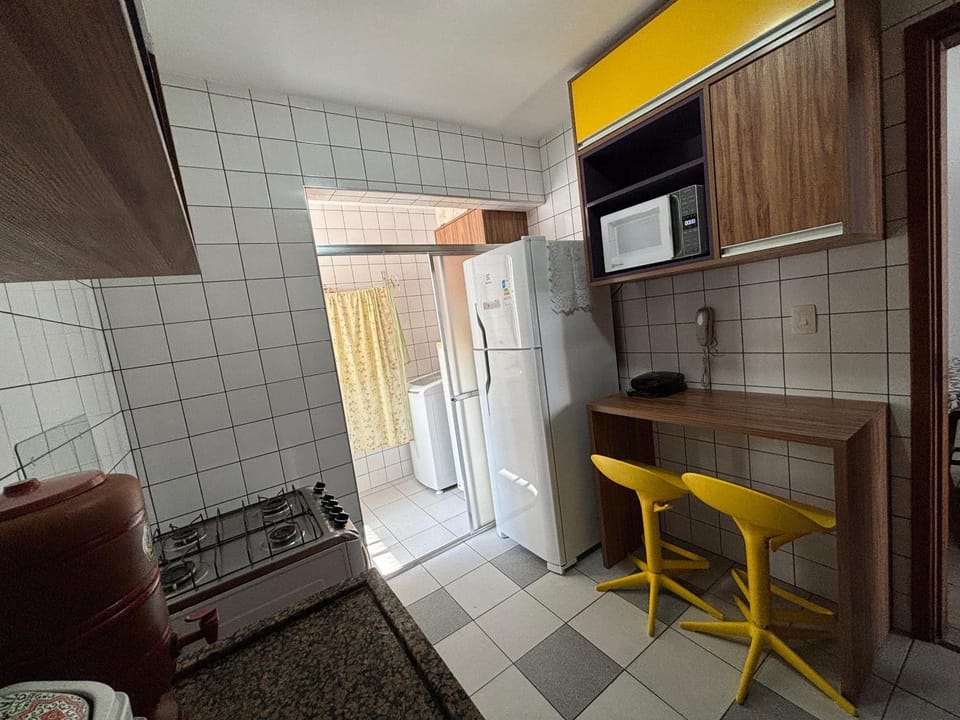 Dining area, Communal kitchen, minibar, oven, stove, kitchen
