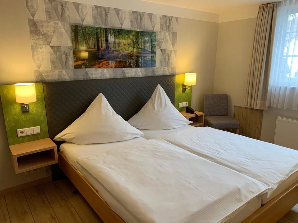 Staff, Photo of the whole room, Bedroom