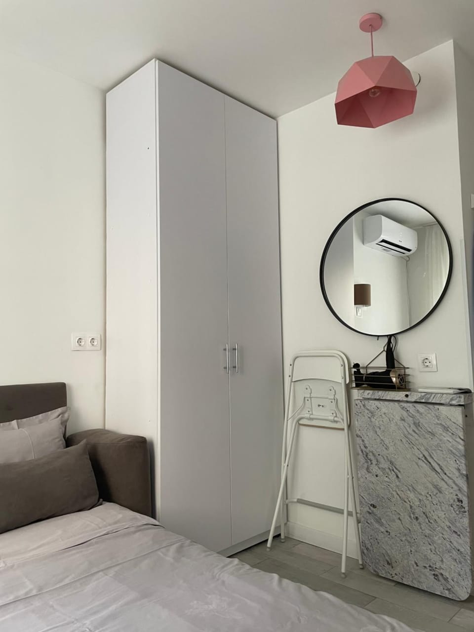 Bed, Photo of the whole room, Bedroom, wardrobe