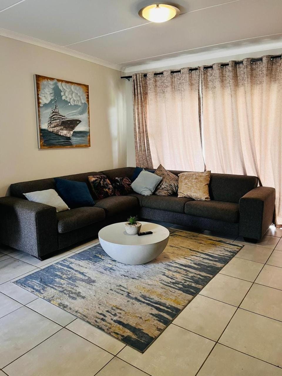 The Blyde Crystal Lagoon Apartment in Pretoria