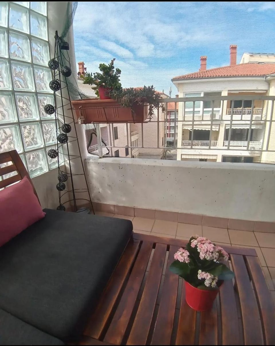 Property building, View (from property/room), Balcony/Terrace