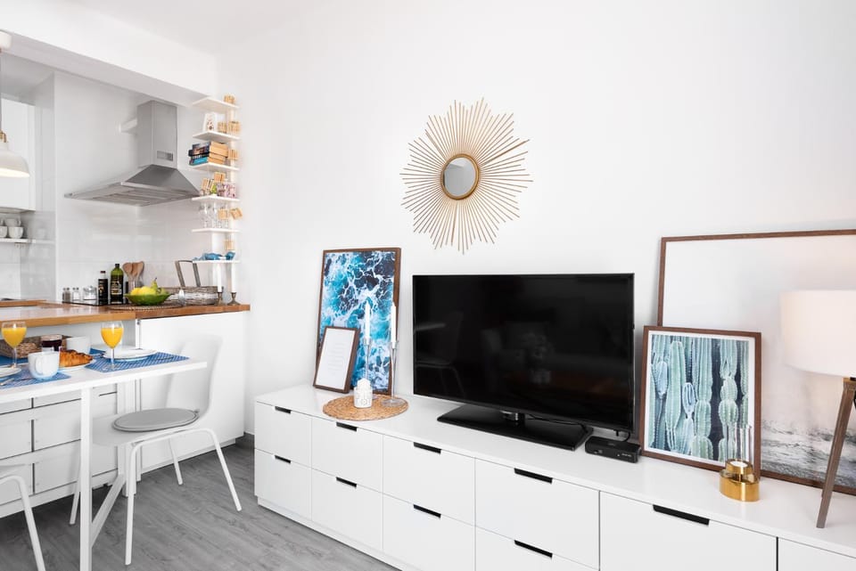 TV and multimedia, Dining area