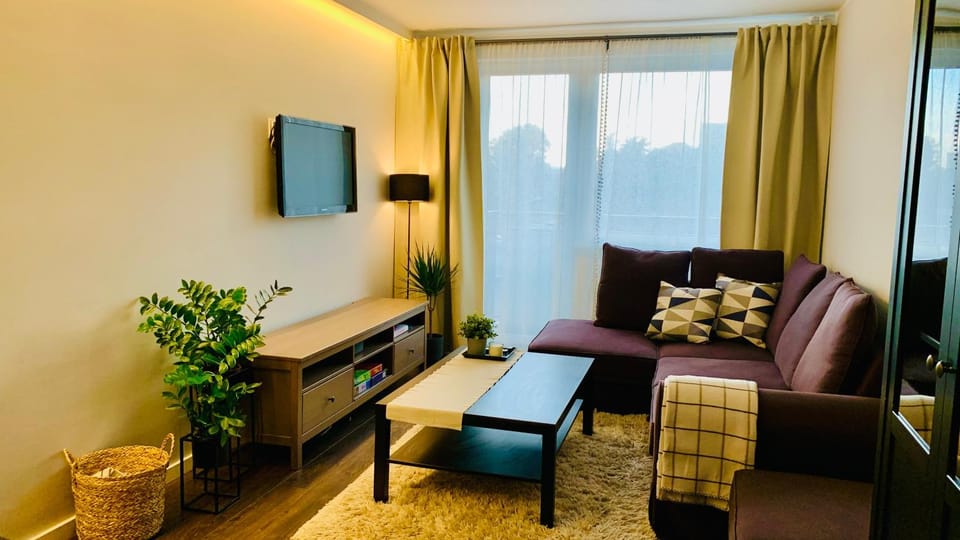 TV and multimedia, Seating area