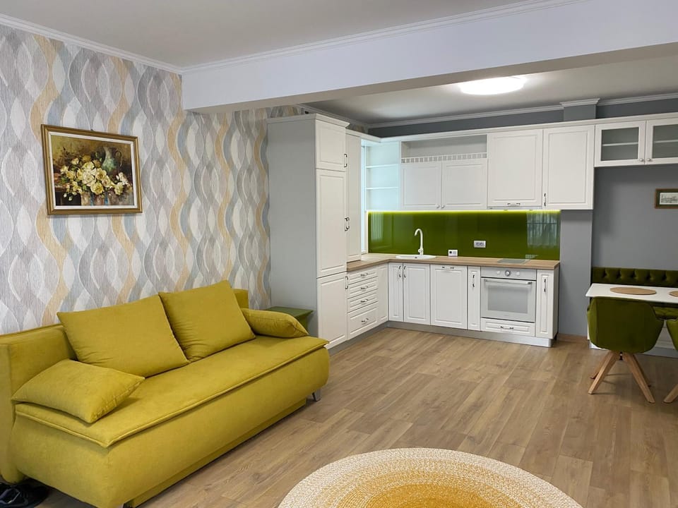 Kitchen or kitchenette, oven, stove