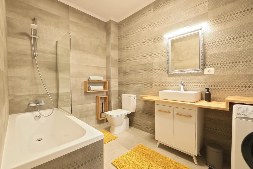 Shower, Bath, dryer