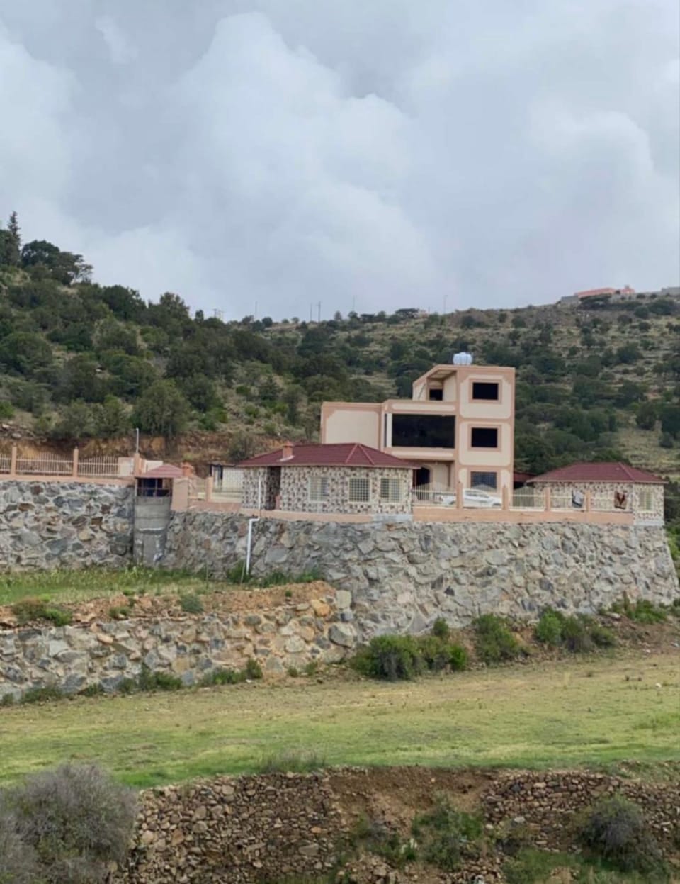 Property building, Day, Natural landscape, Landmark view, Mountain view