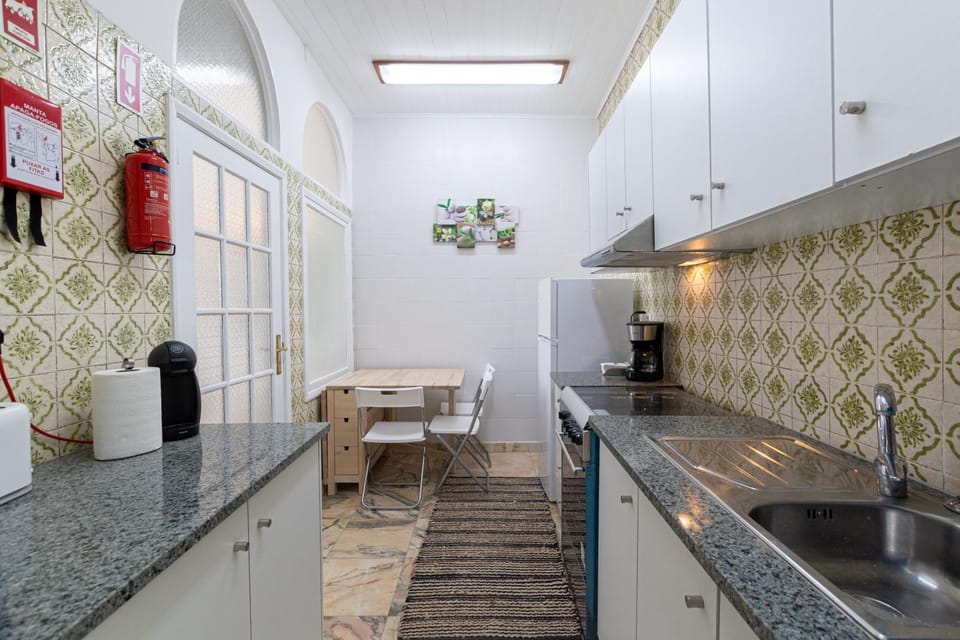 Dining area, Communal kitchen