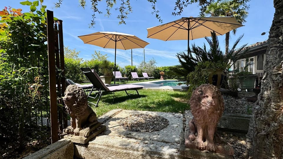 BB Romantico Palazzo dei Ulivi Bed and Breakfast in Canton of Ticino