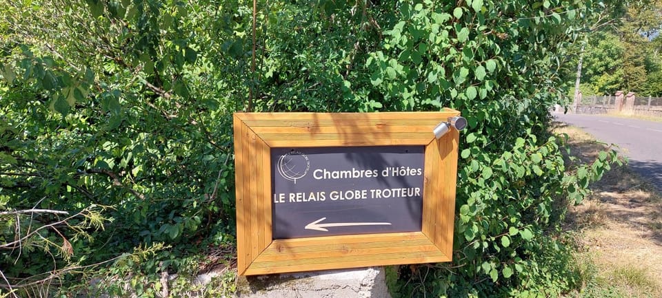 Chambres d'hotes Le relais globe trotteur Bed and Breakfast in Jura