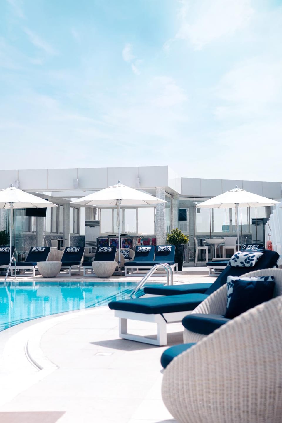 Restaurant/places to eat, Lounge or bar, Swimming pool, sunbed