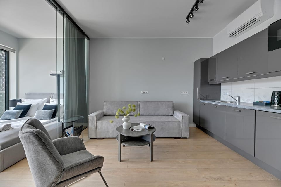 TV and multimedia, Kitchen or kitchenette, Living room, Seating area