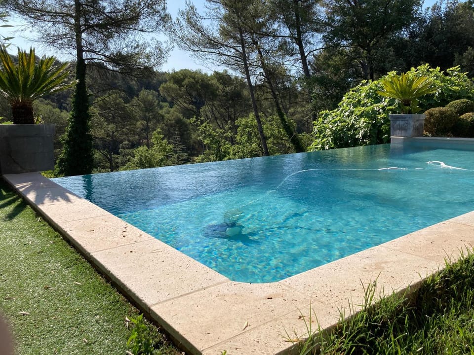 Maison avec piscine privée entre Marseille et Cassis Villa in Marseille
