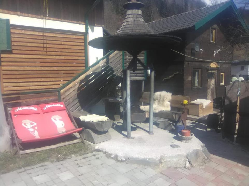 Patio, BBQ facilities