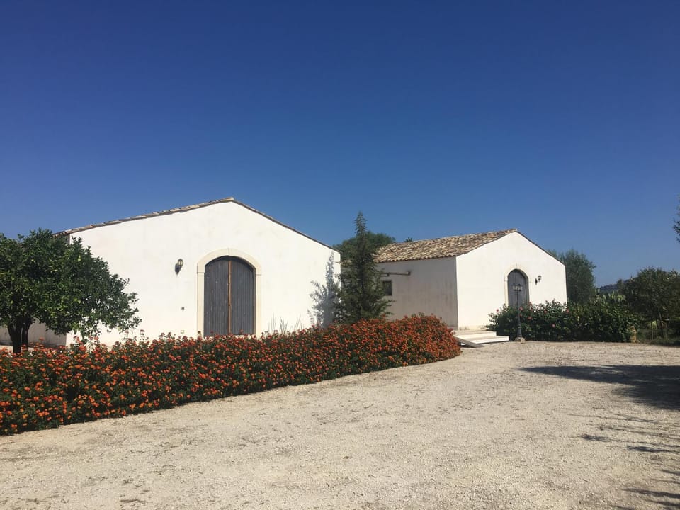 Orecchie di Lepre House in Sicily