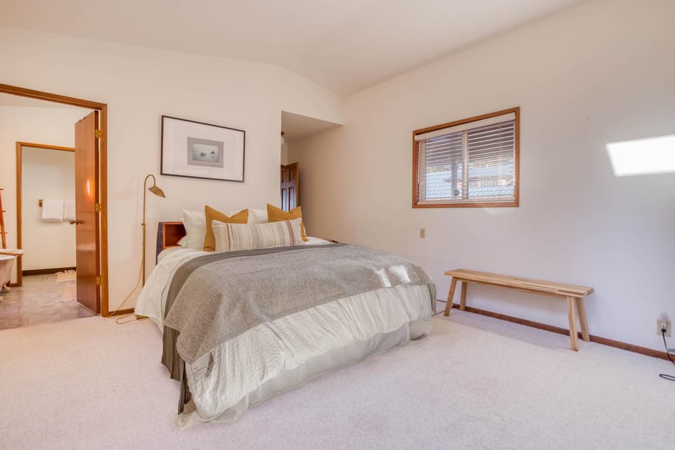 Captains Cottage House in Pacific City