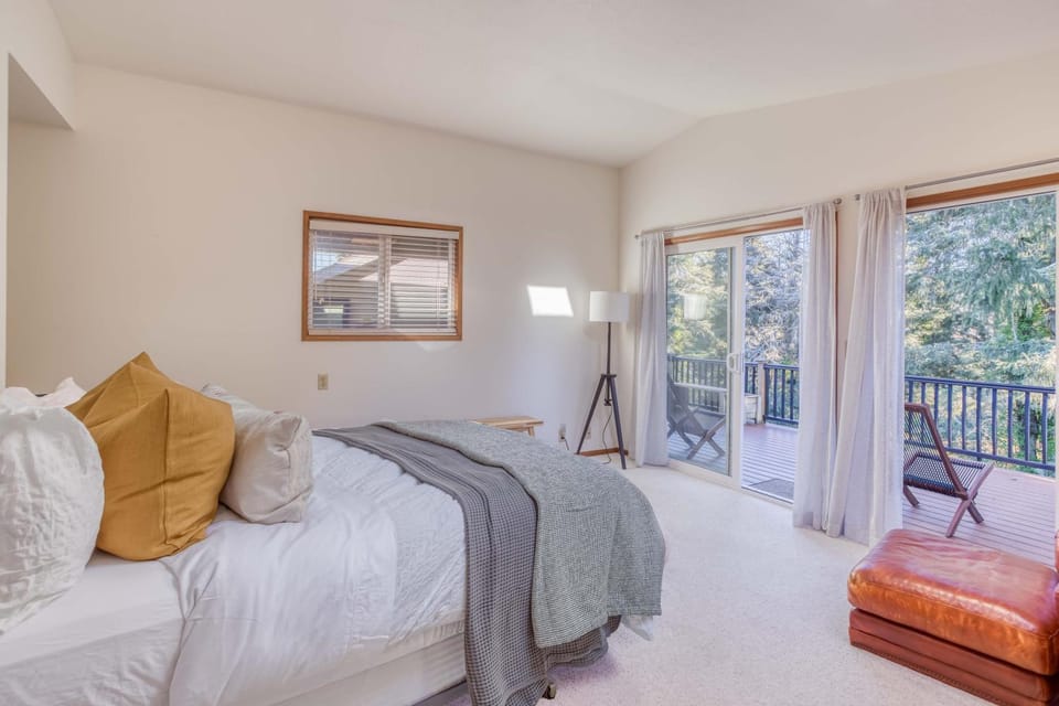 Captains Cottage House in Pacific City
