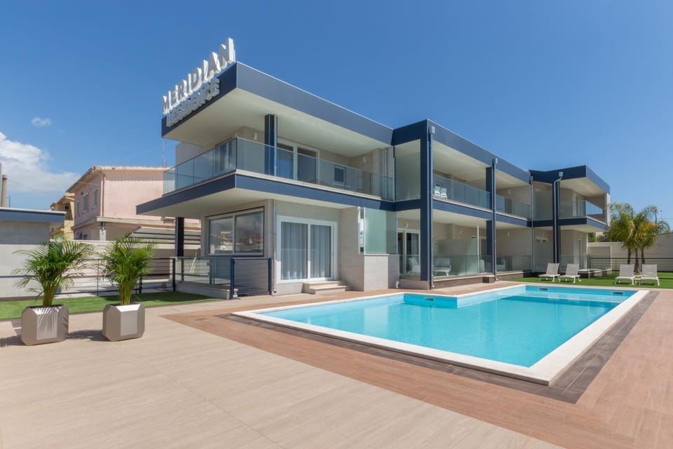 Property building, Swimming pool