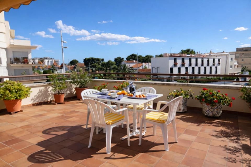 Charming Sitges Apartment with Shared Pool City Views Apartment in Sitges
