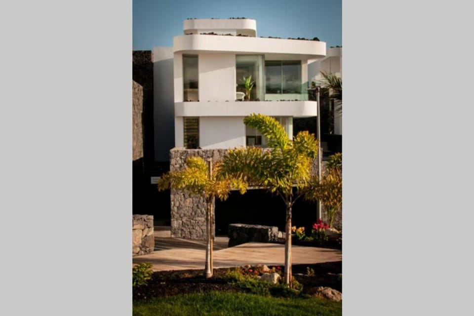 Luxury Villa - new building with panoramic sea view Villa in Canary Islands