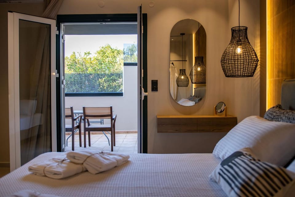 Bed, View (from property/room), Balcony/Terrace, Garden view