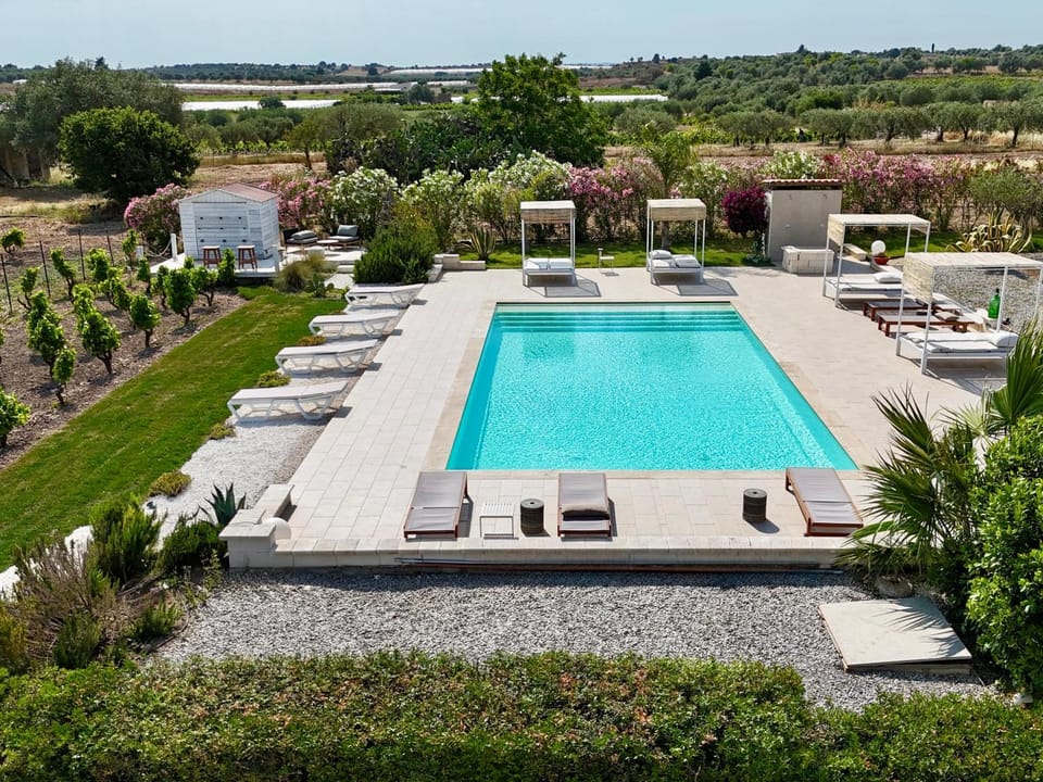 Day, Garden, Garden view, Swimming pool, sunbed