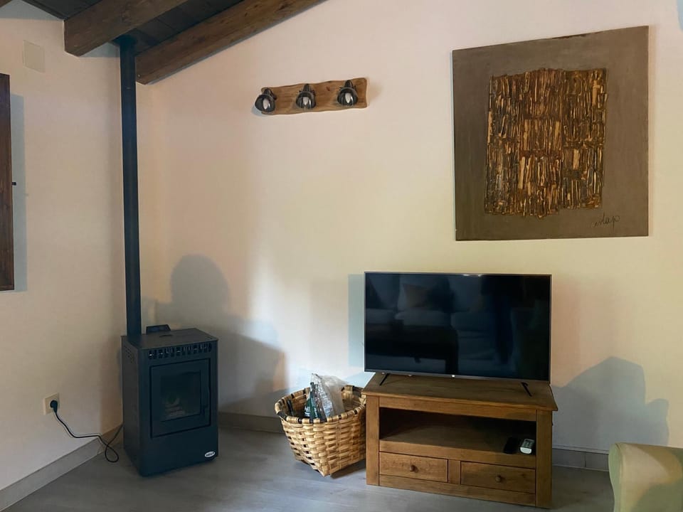 TV and multimedia, Living room, flat iron