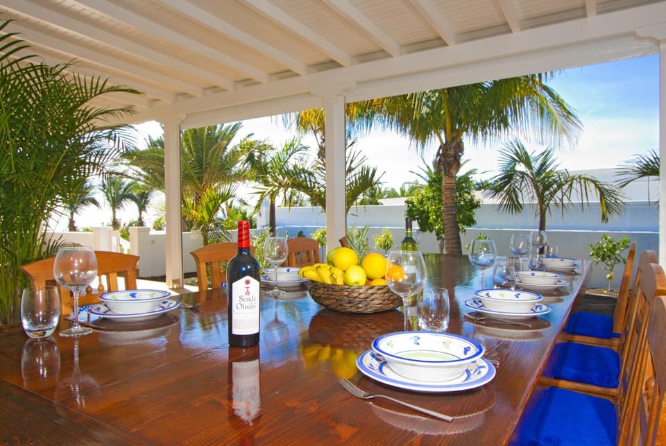 Area and facilities, Dinner