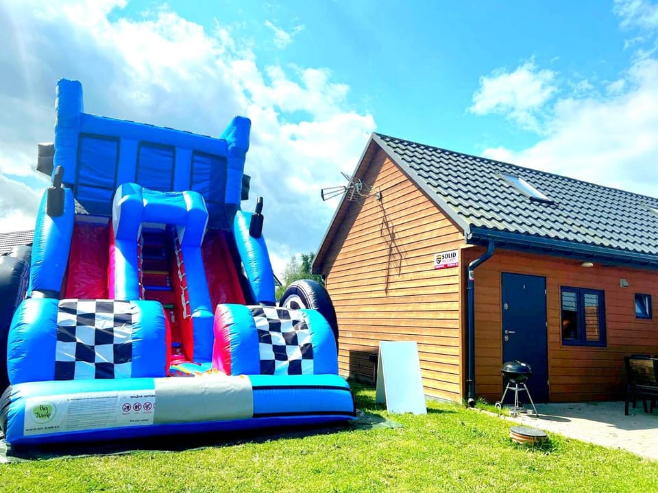 Property building, Day, Children play ground, Evening entertainment