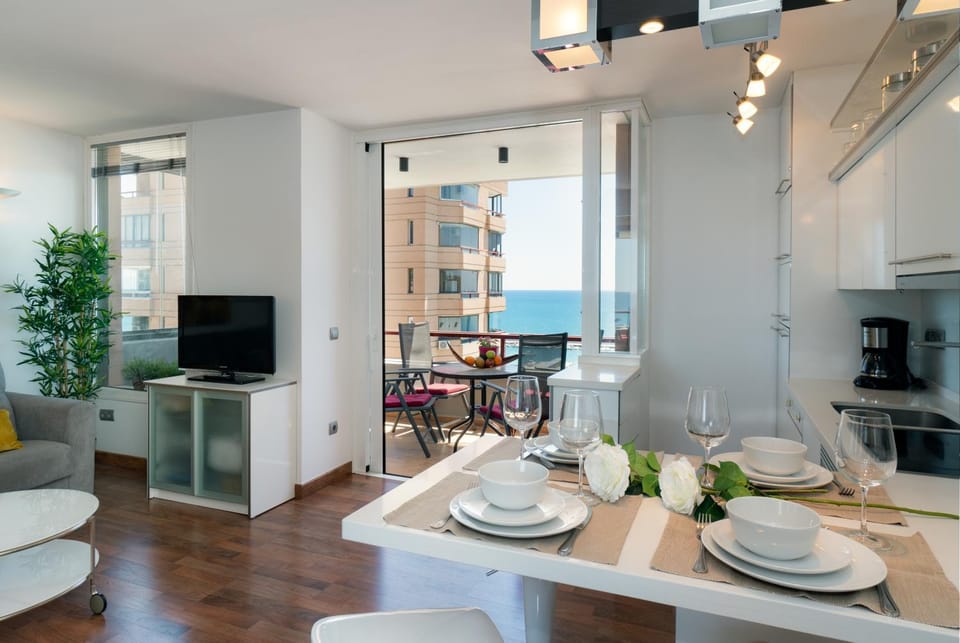 TV and multimedia, Kitchen or kitchenette, Living room, Dining area, Sea view