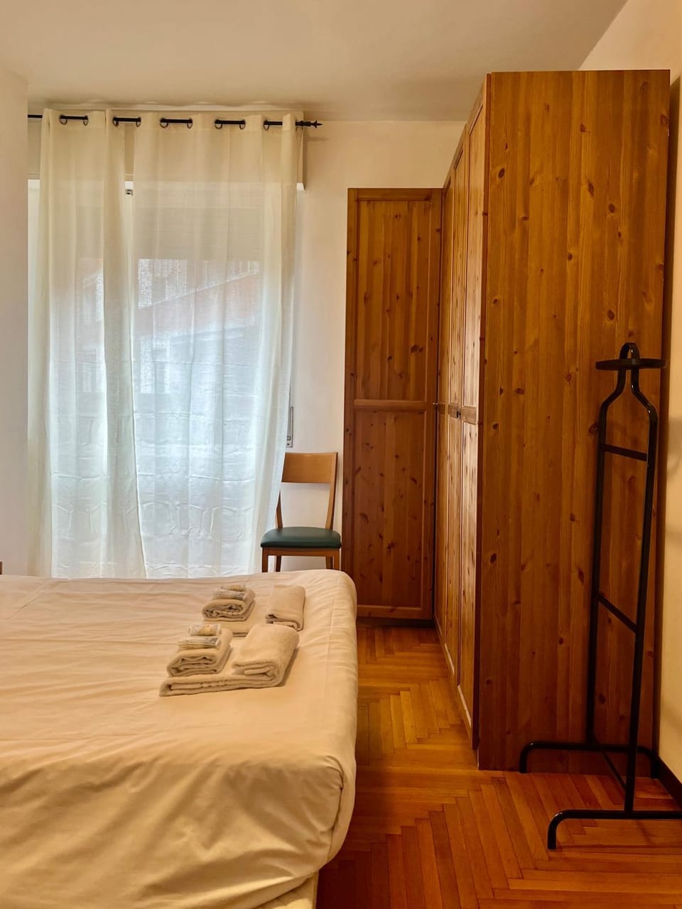 Bed, Photo of the whole room, Bedroom, towels, wardrobe