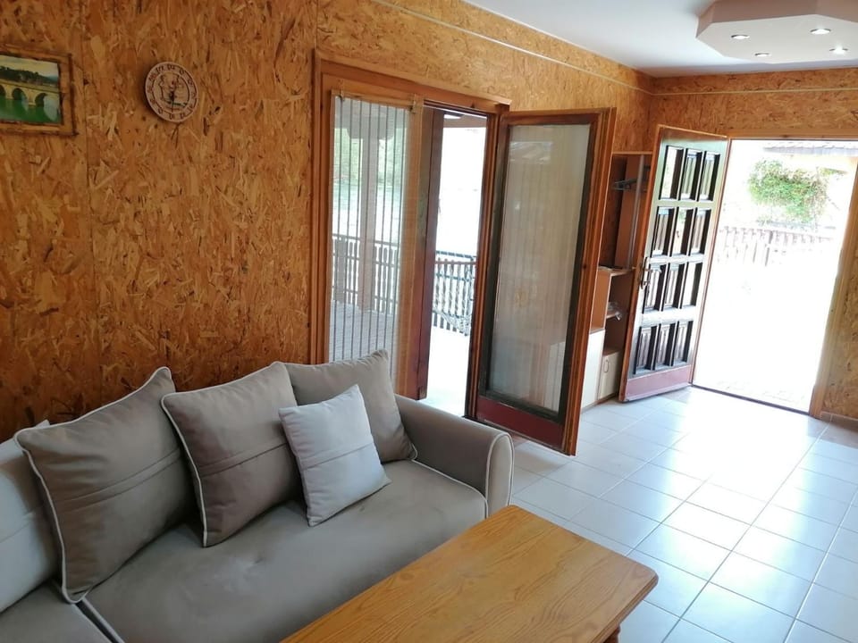 VIKENDICA ODMOR NA DRINI House in Zlatibor District, Serbia