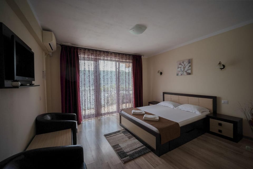 Casa Aless Eselnita Adults Only 14 plus Vacation rental in Serbia